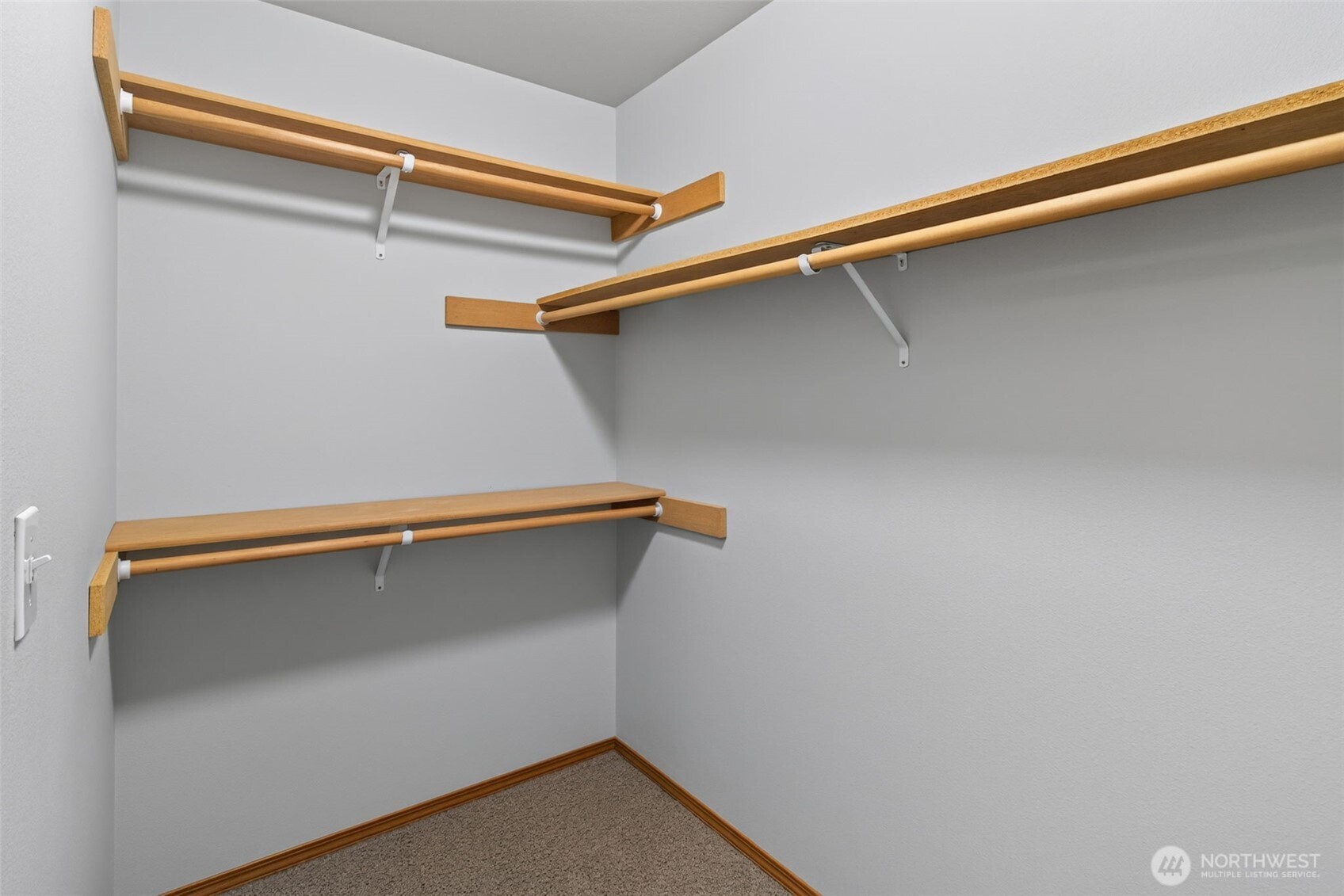 18230 Penn Lane Property Photo 14