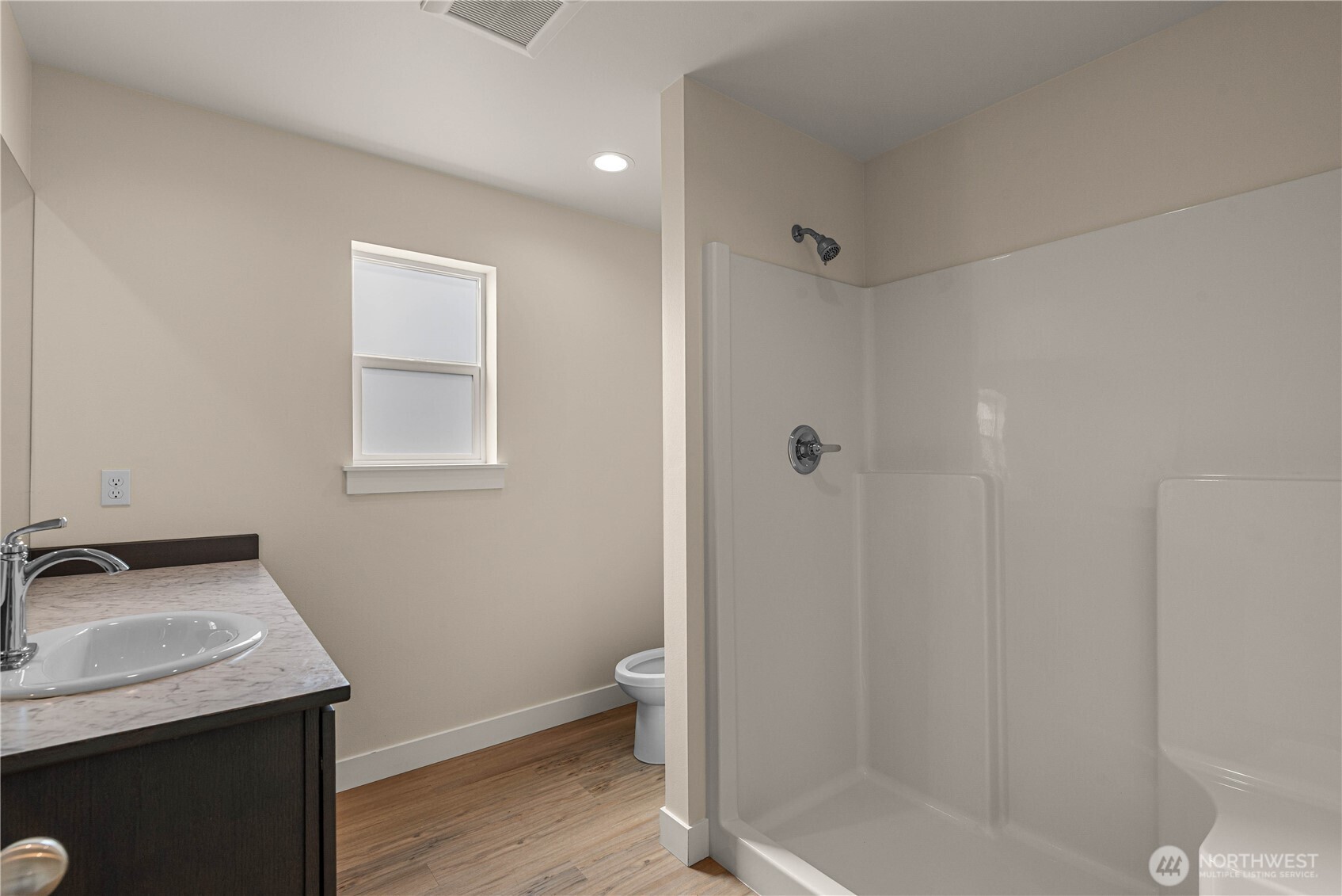 2330 Noah Street Property Photo 14