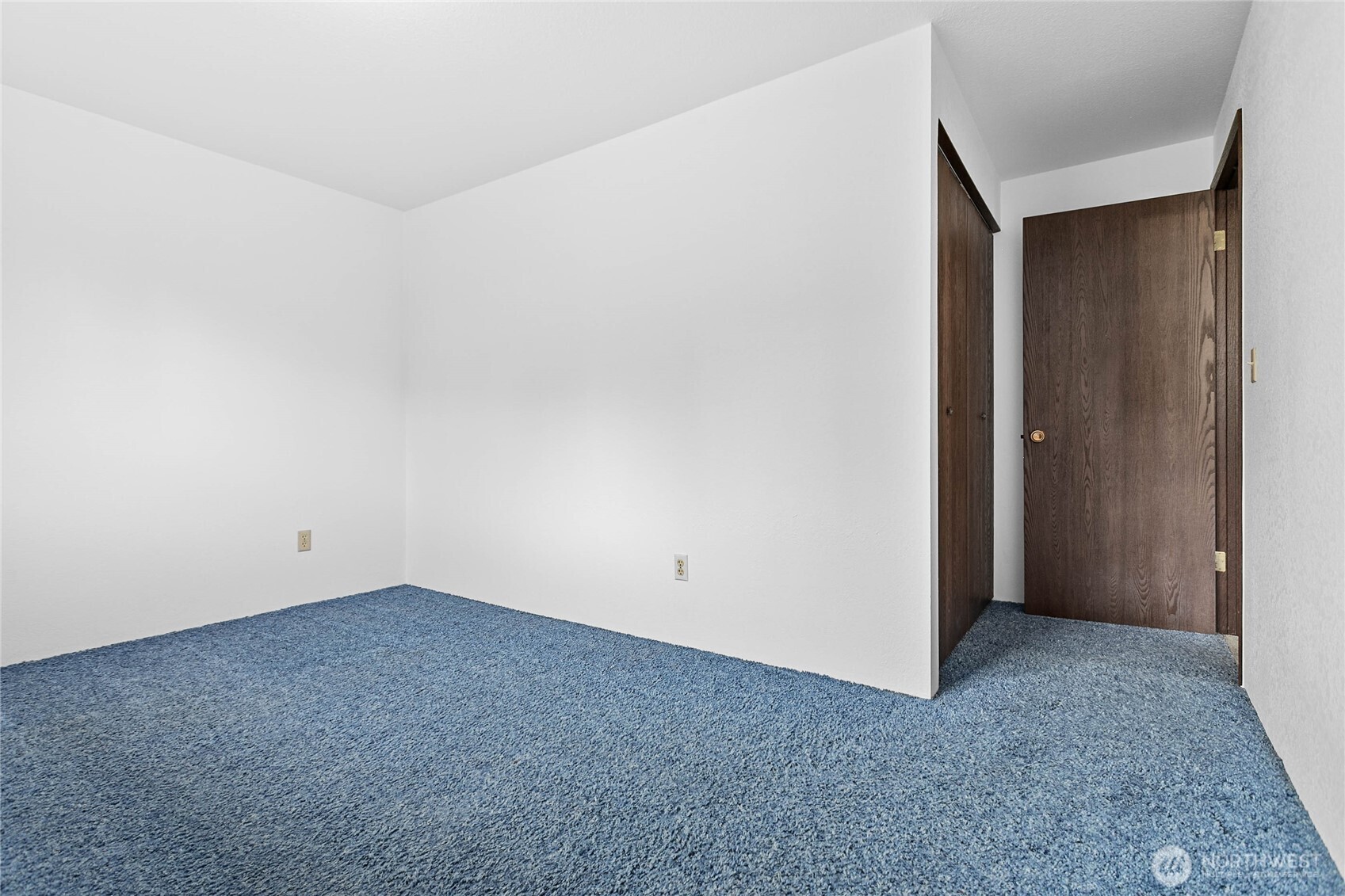 2301 Huron Street Property Photo 25