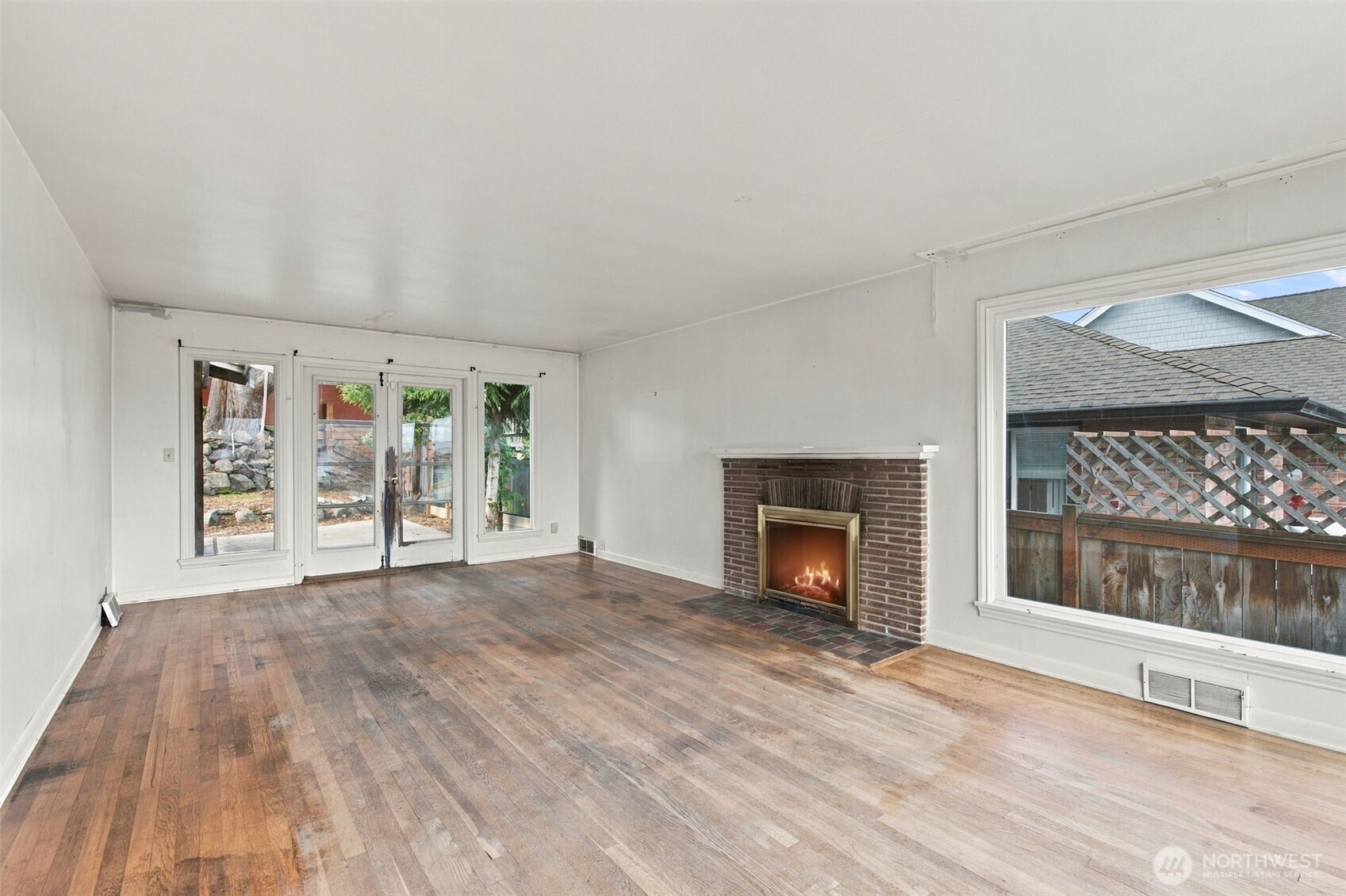 1317 California Avenue Property Photo 6