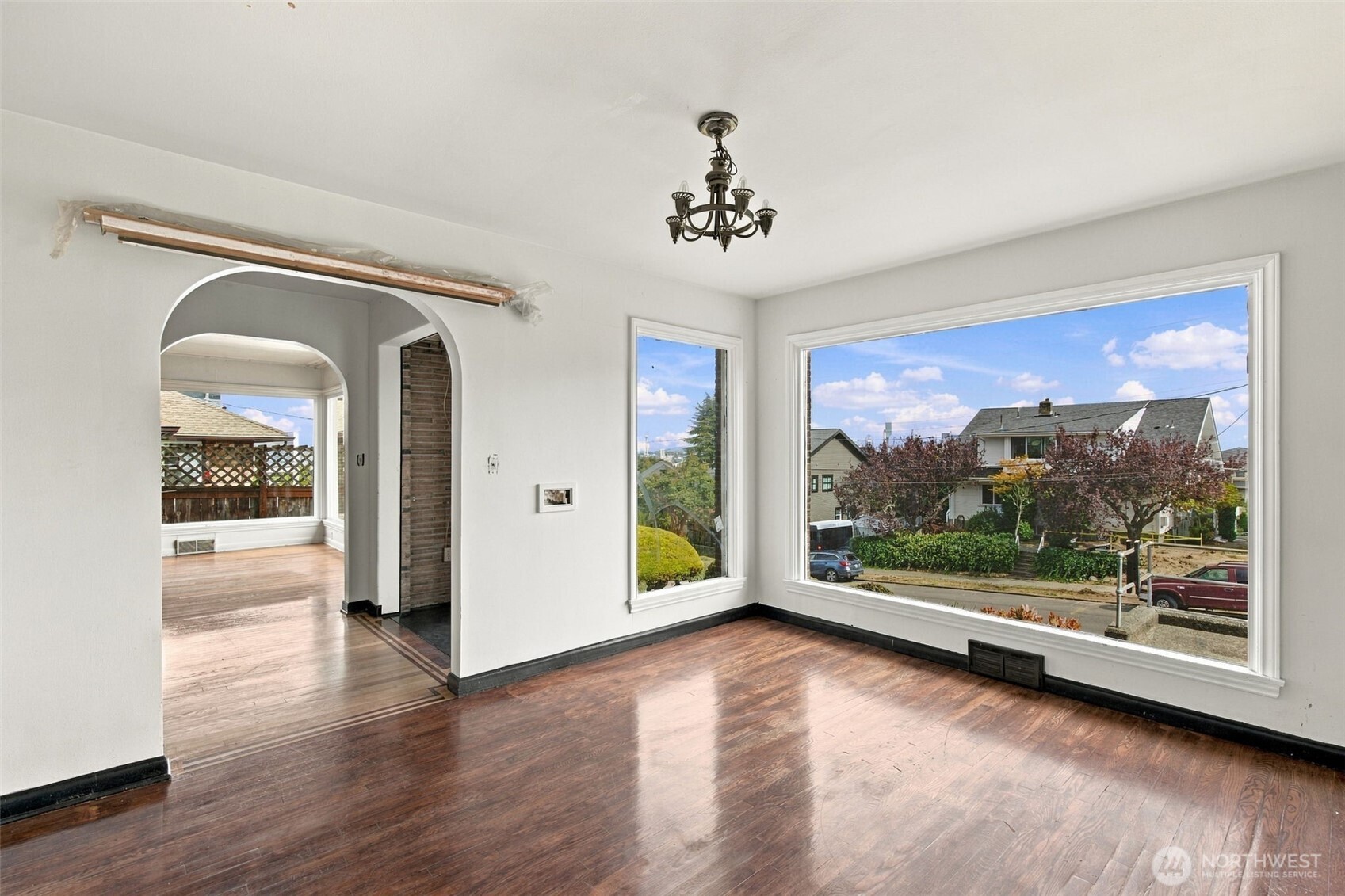 1317 California Avenue Property Photo 12