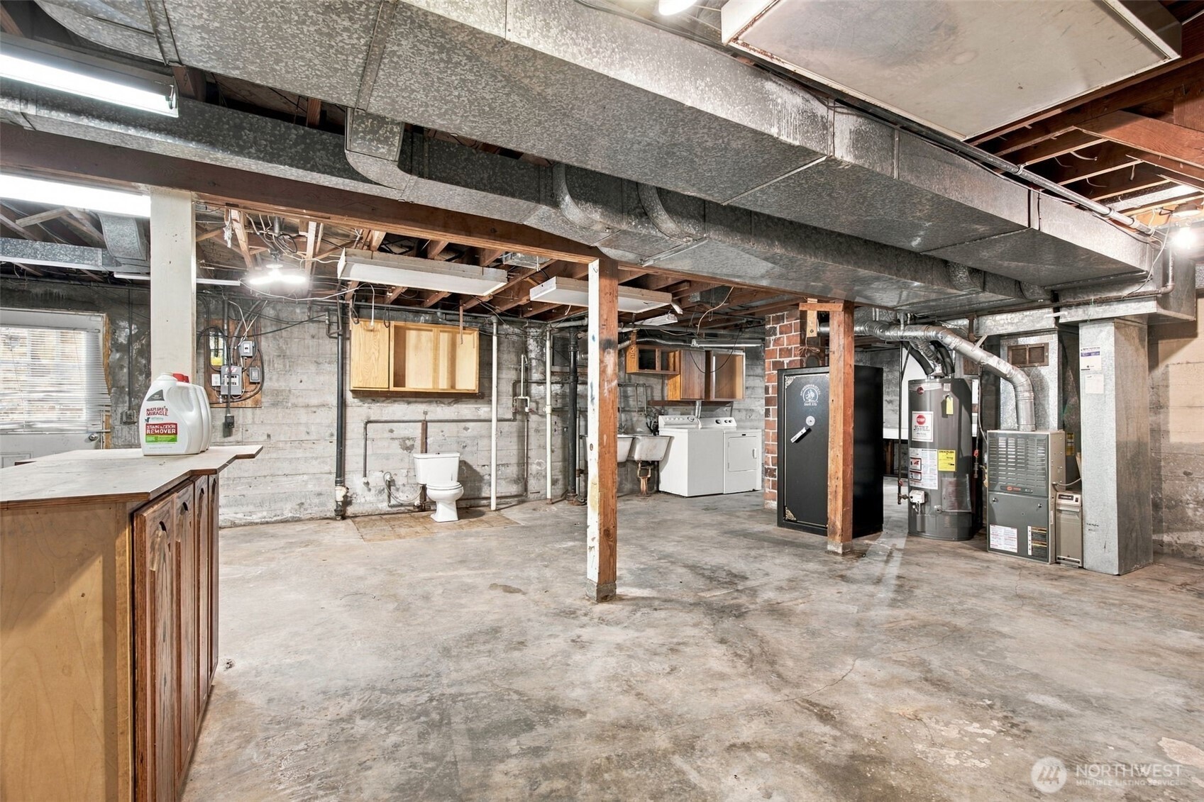 1317 California Avenue Property Photo 25