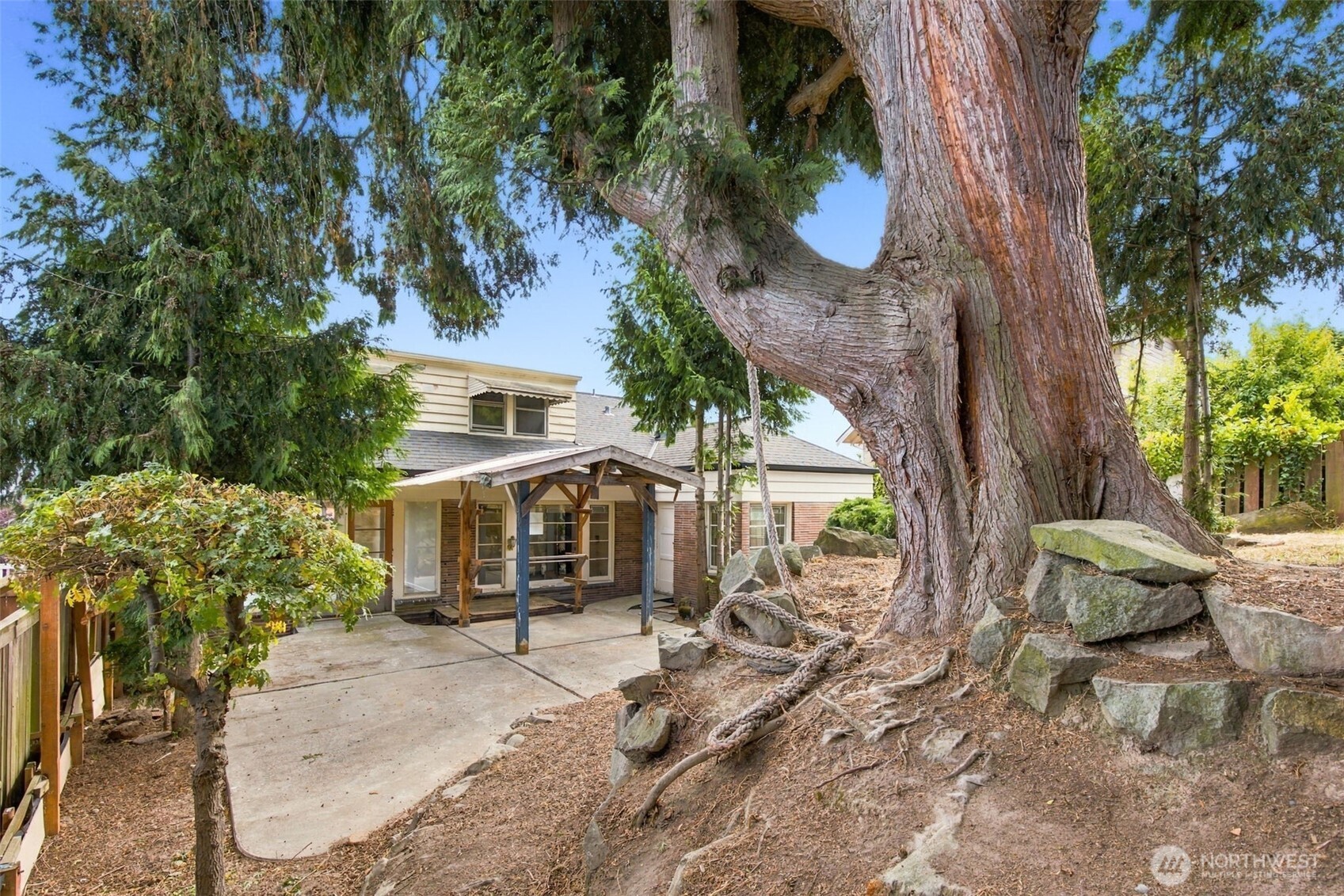 1317 California Avenue Property Photo 29