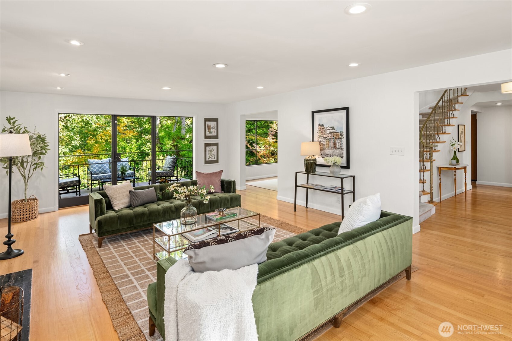 1512 Arboretum Place Property Photo 4