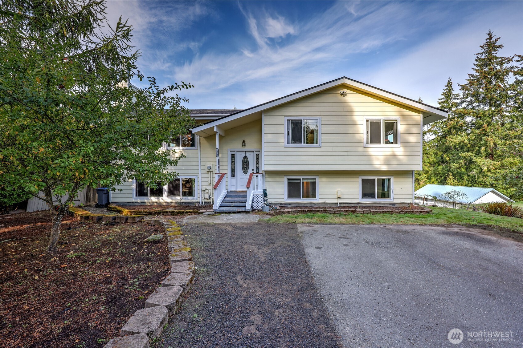 2072 Sidney Avenue Property Photo 1