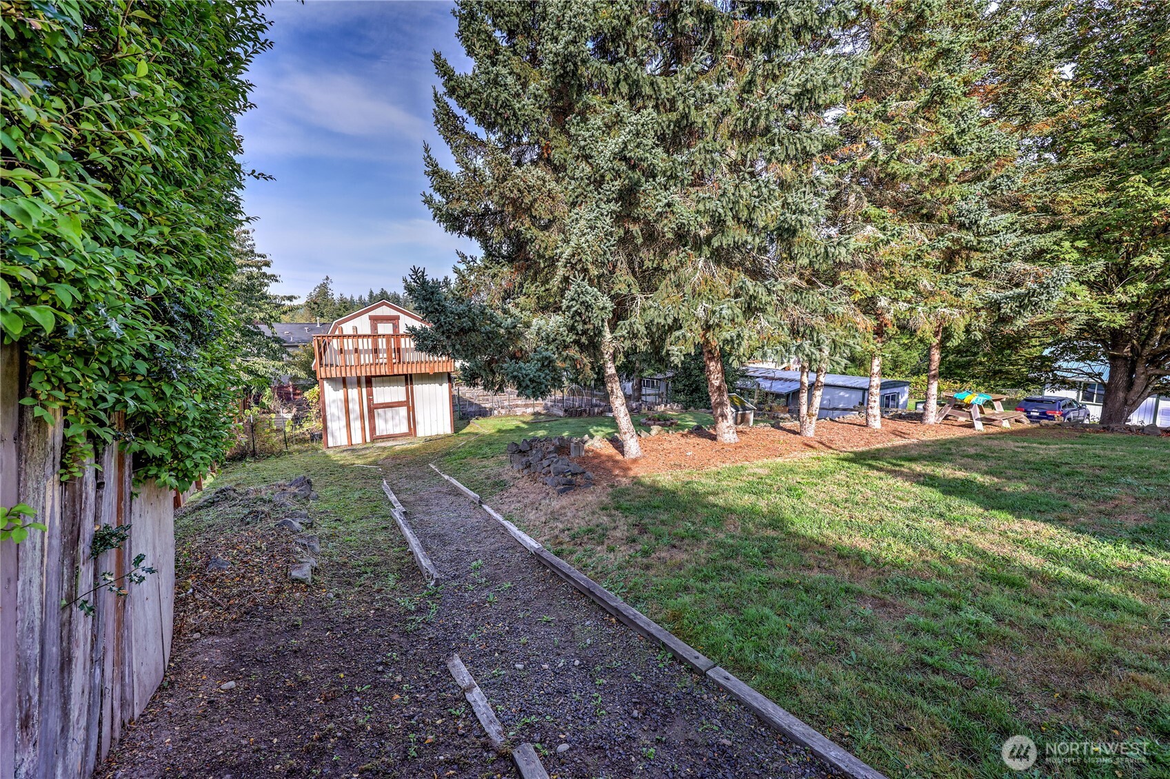 2072 Sidney Avenue Property Photo 6