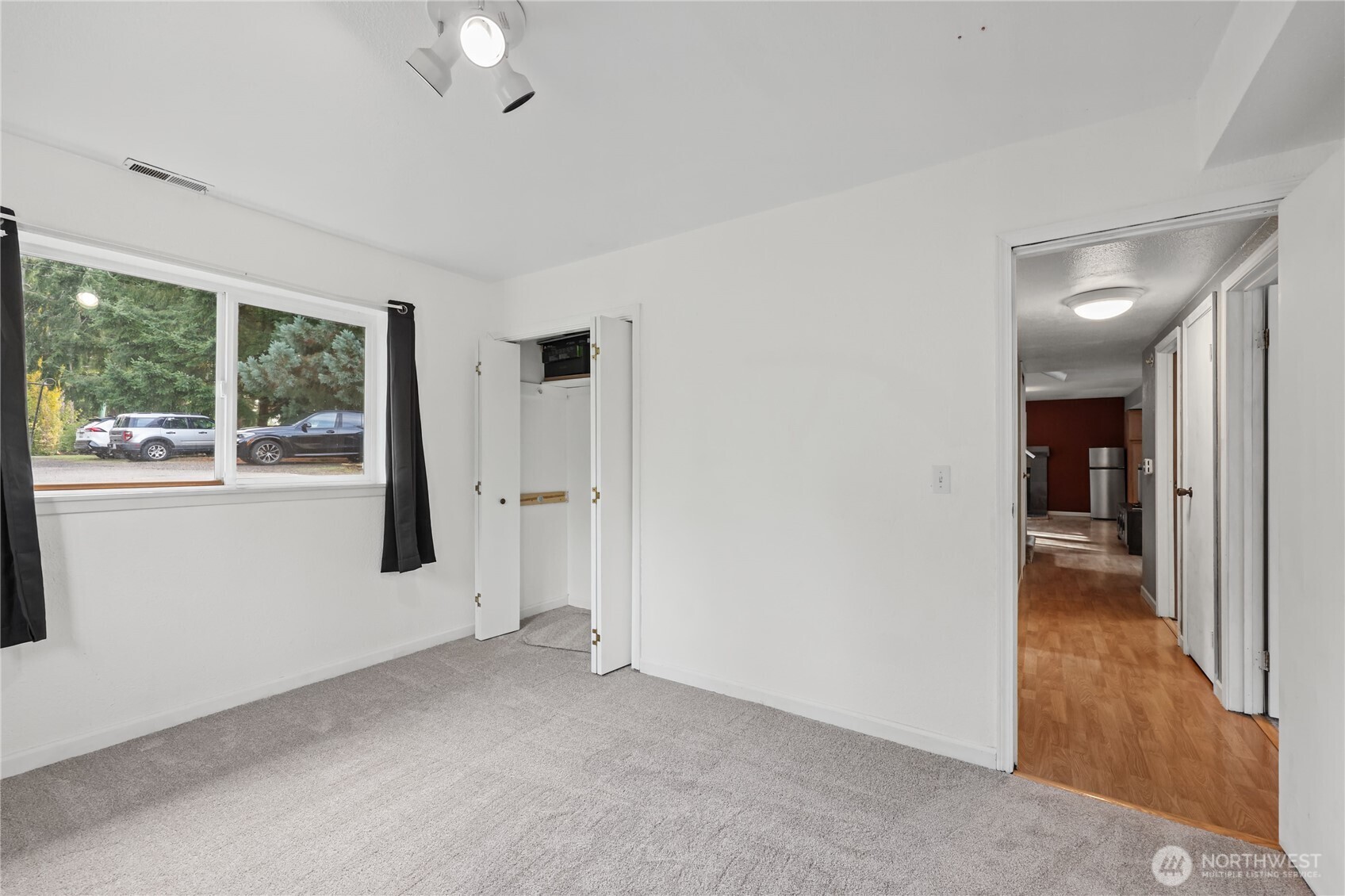 2072 Sidney Avenue Property Photo 26