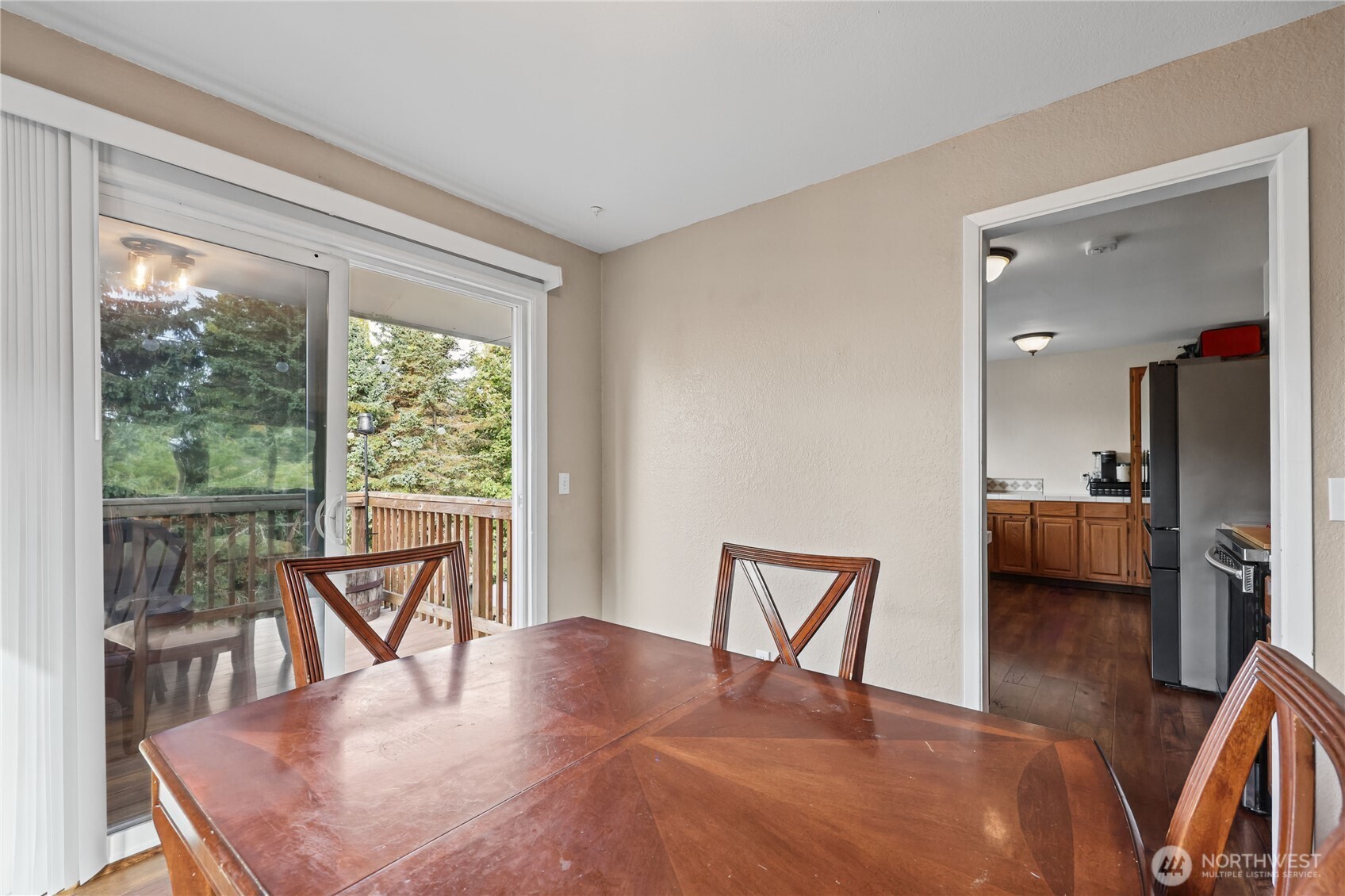2072 Sidney Avenue Property Photo 30