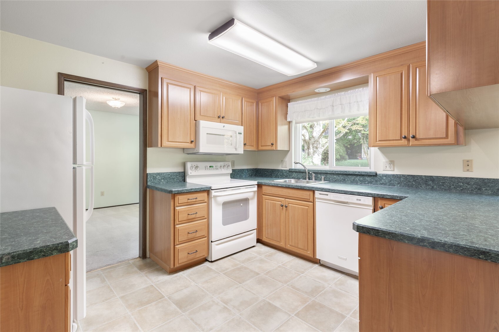 16321 Ne 98th Street Property Photo 12