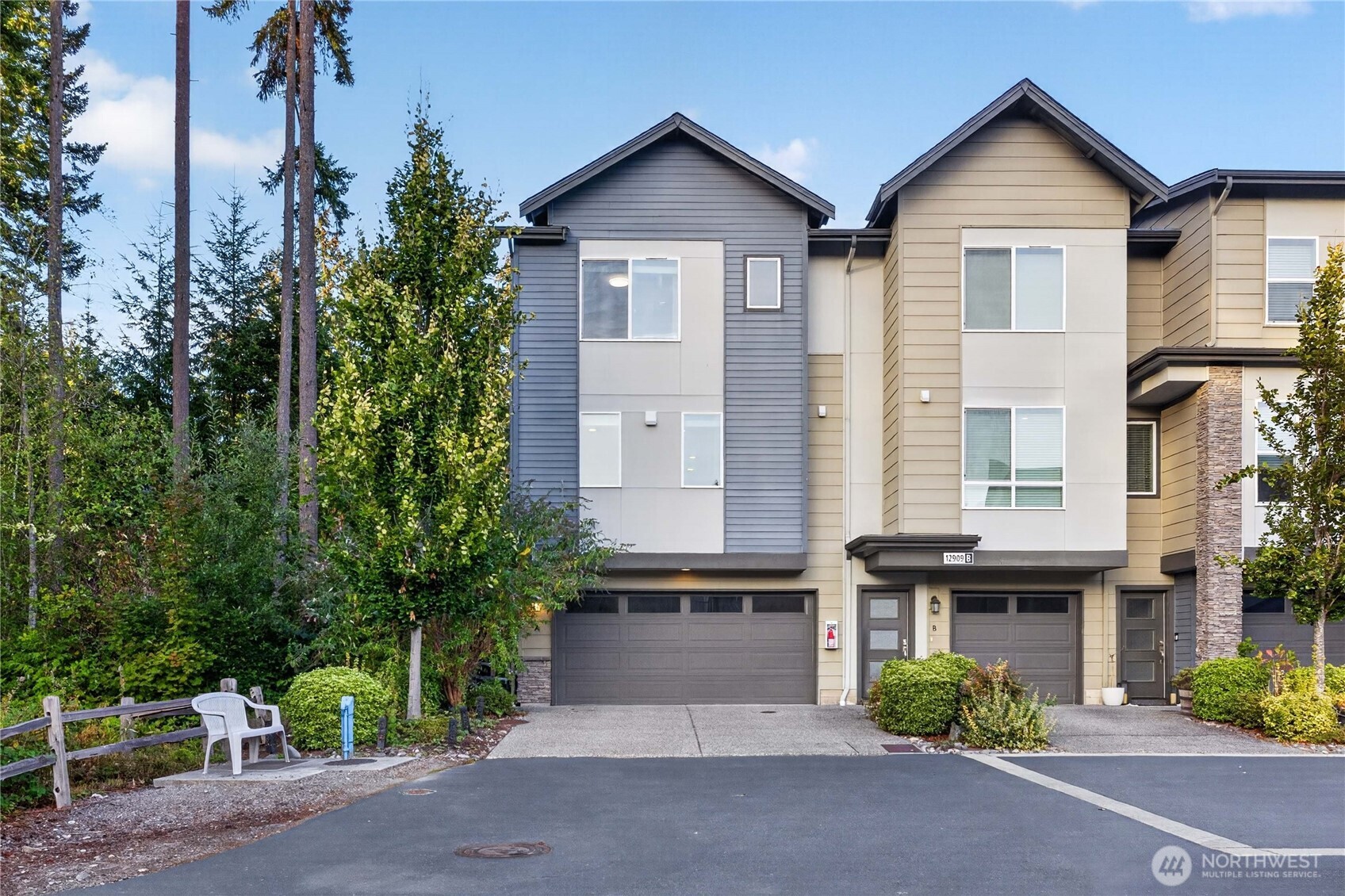 12909 20th Drive A Property Photo 1