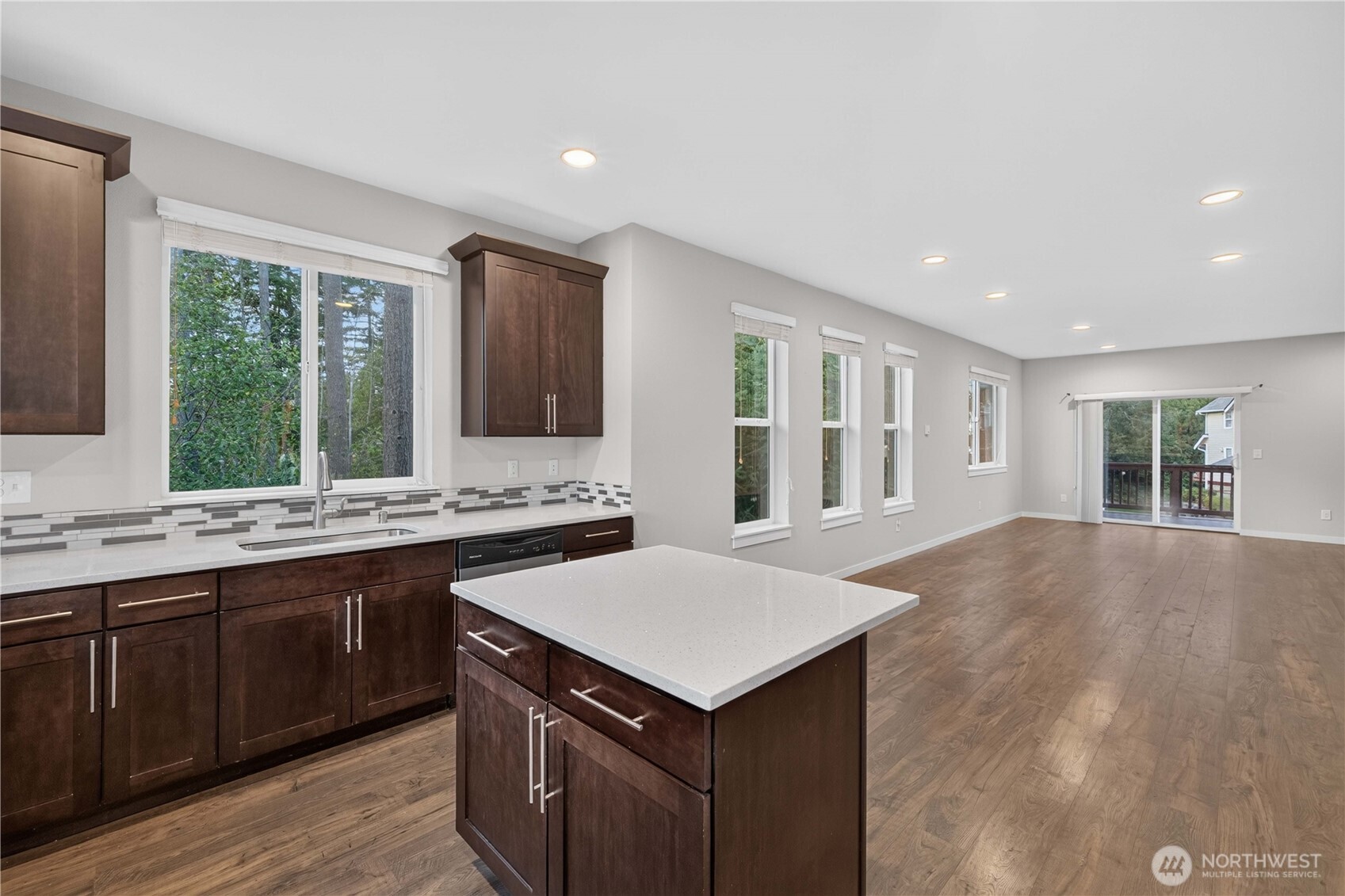 12909 20th Drive A Property Photo 11
