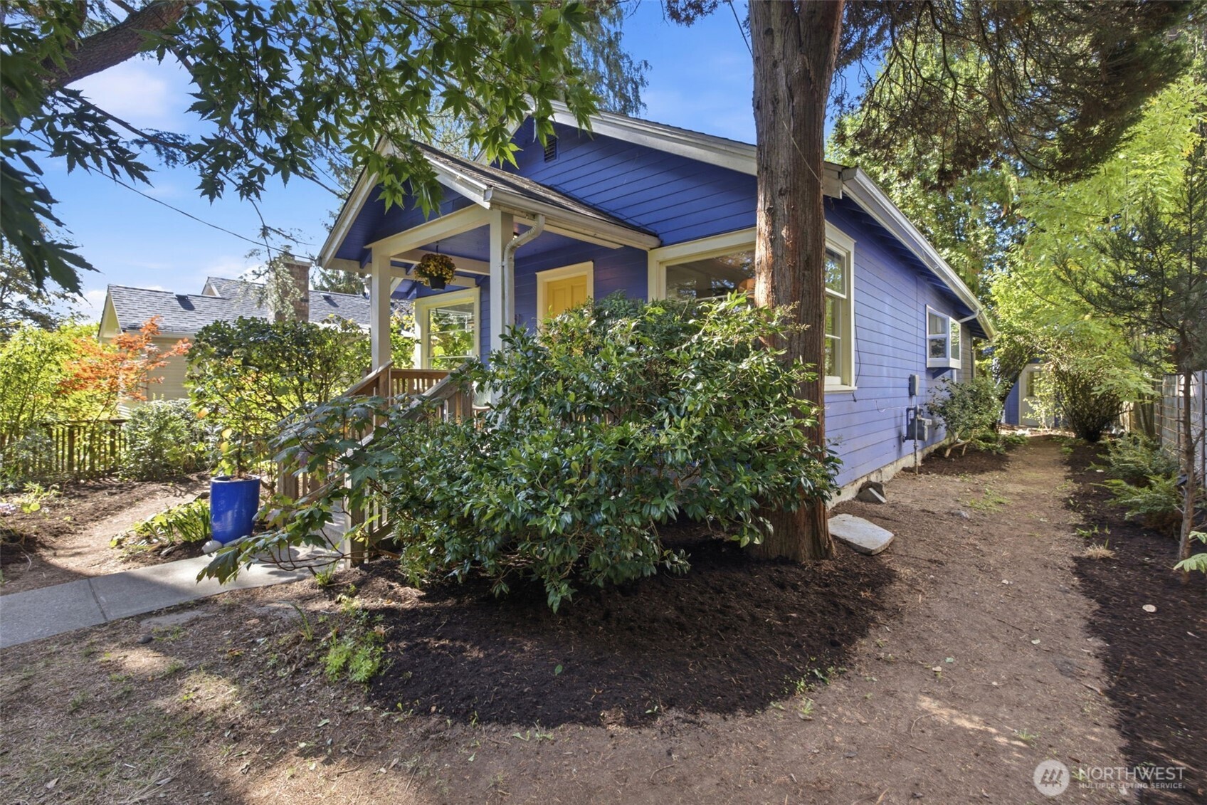 9051 2nd Avenue Property Photo 4