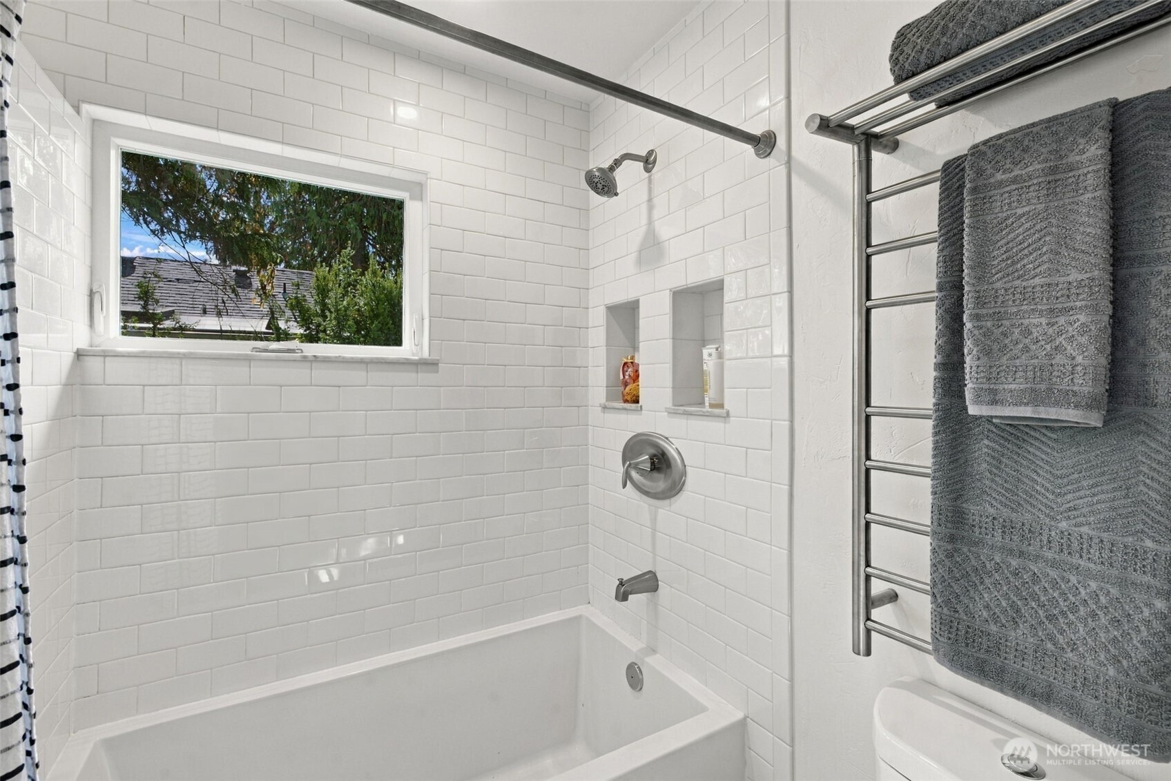 9051 2nd Avenue Property Photo 21