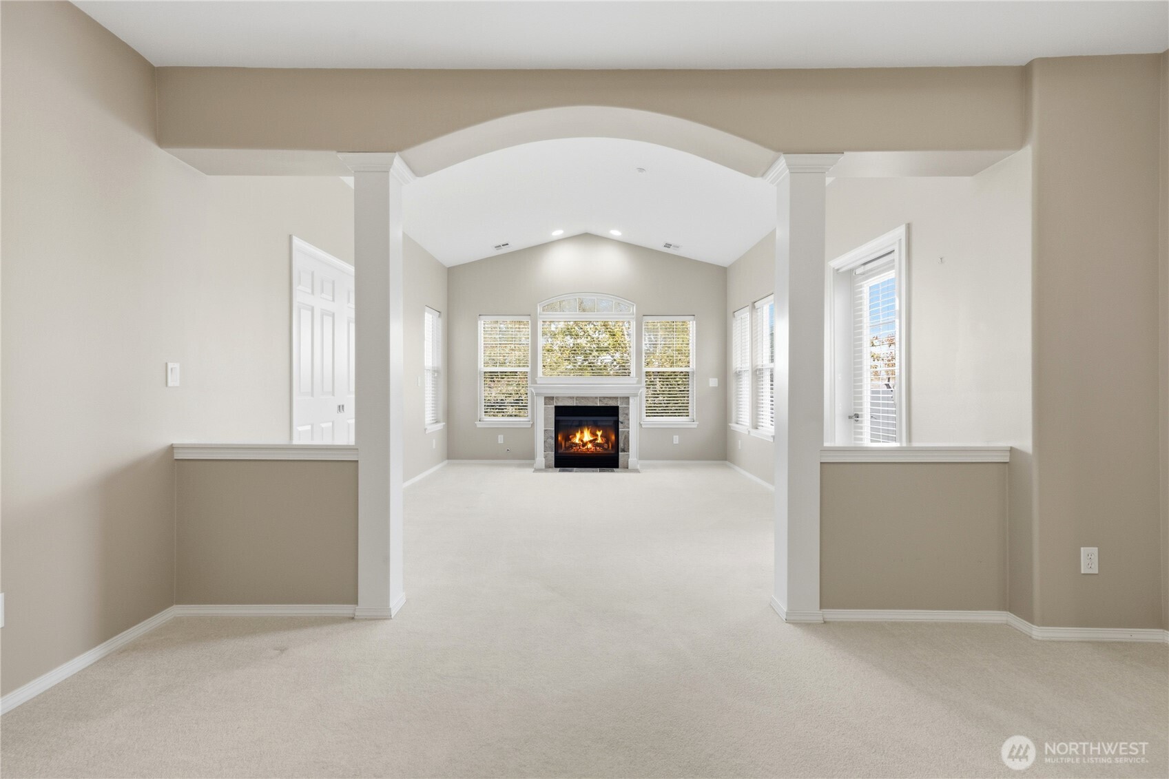 22526 Se 45th Place 2655 Property Photo 15