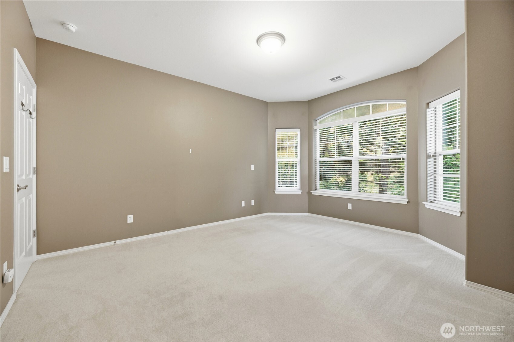 22526 Se 45th Place 2655 Property Photo 22