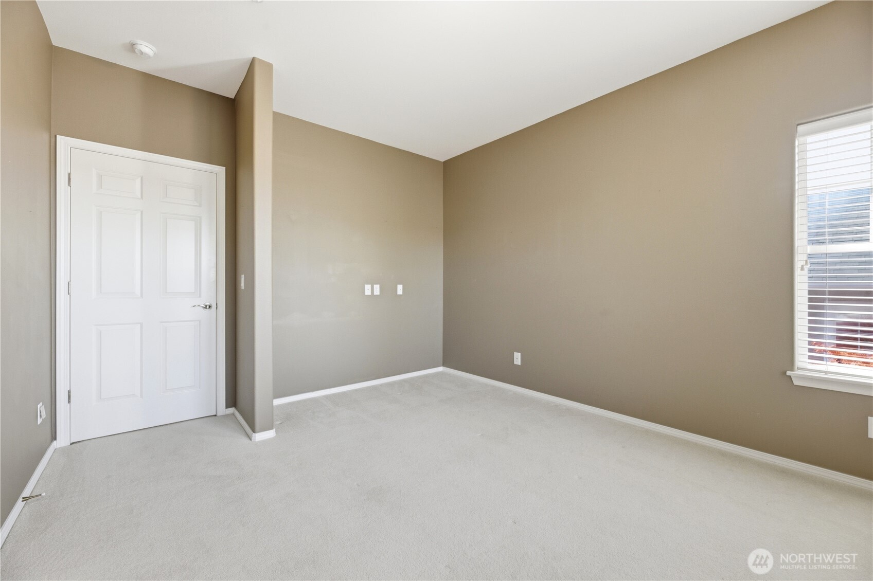 22526 Se 45th Place 2655 Property Photo 31