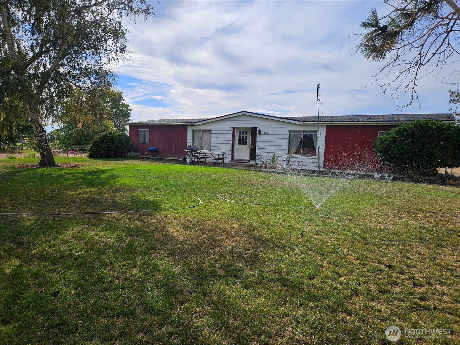 9342 J.4 Road Property Photo 2