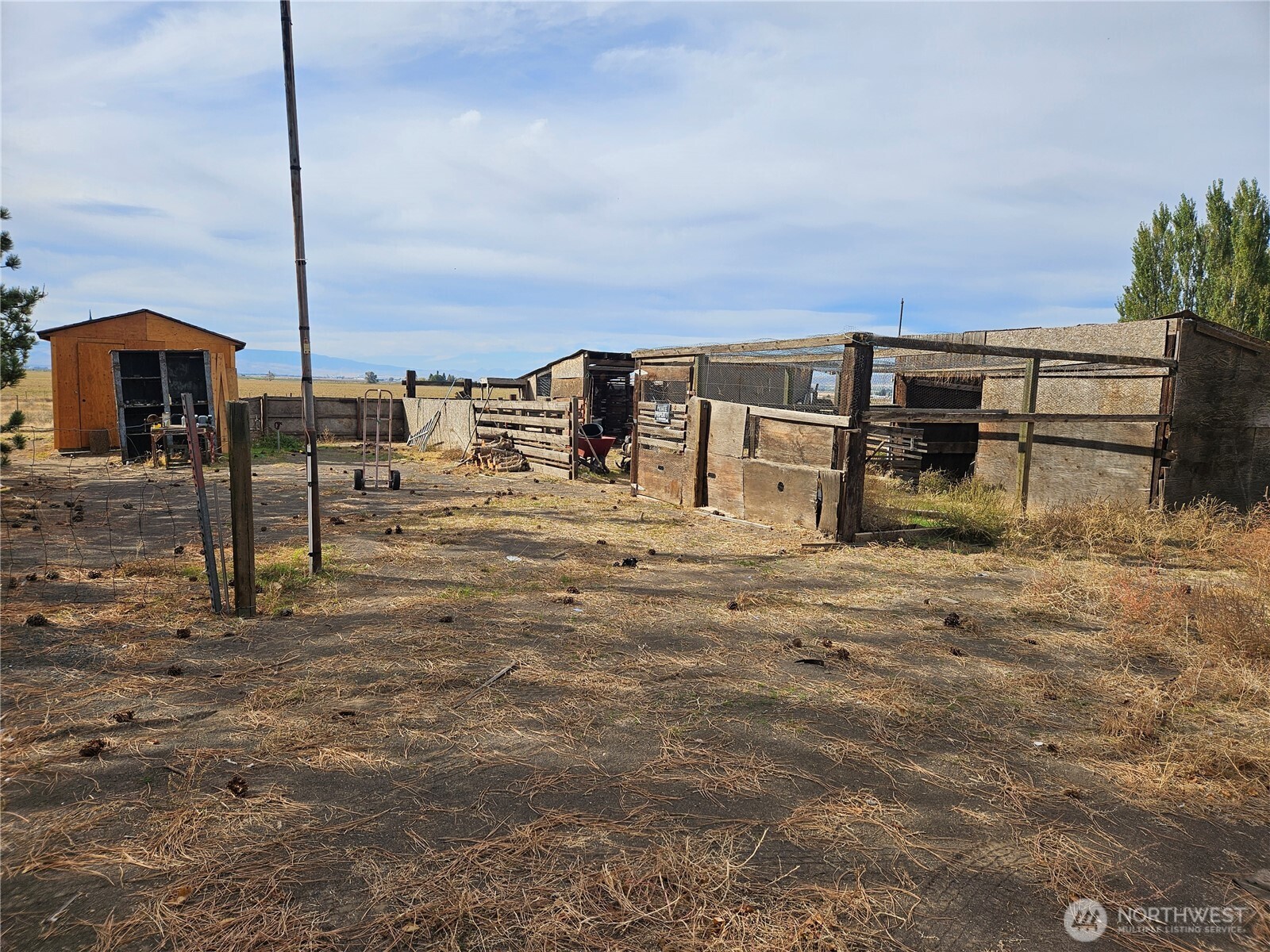9342 J.4 Road Property Photo 6