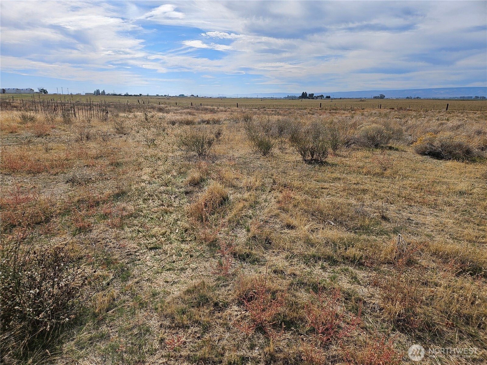 9342 J.4 Road Property Photo 14