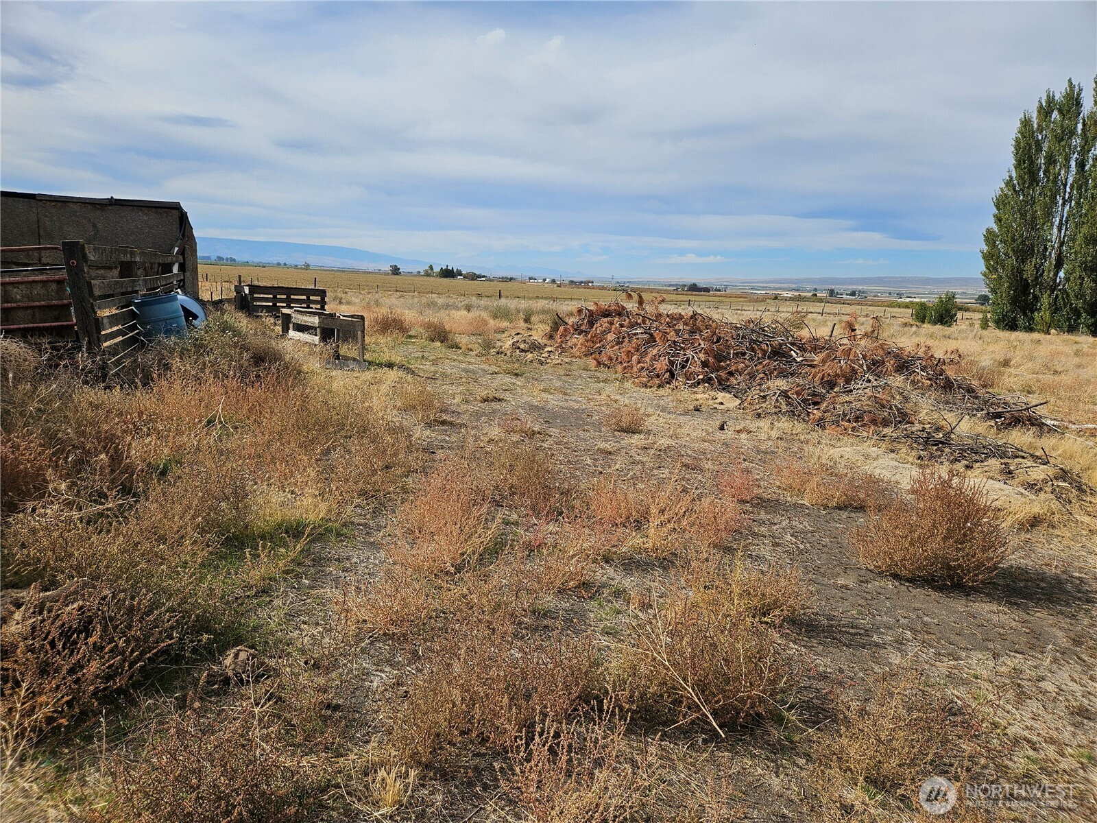 9342 J.4 Road Property Photo 17