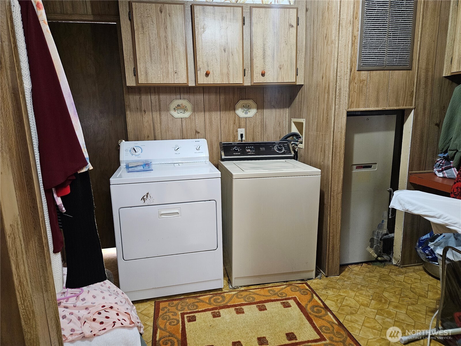 9342 J.4 Road Property Photo 34