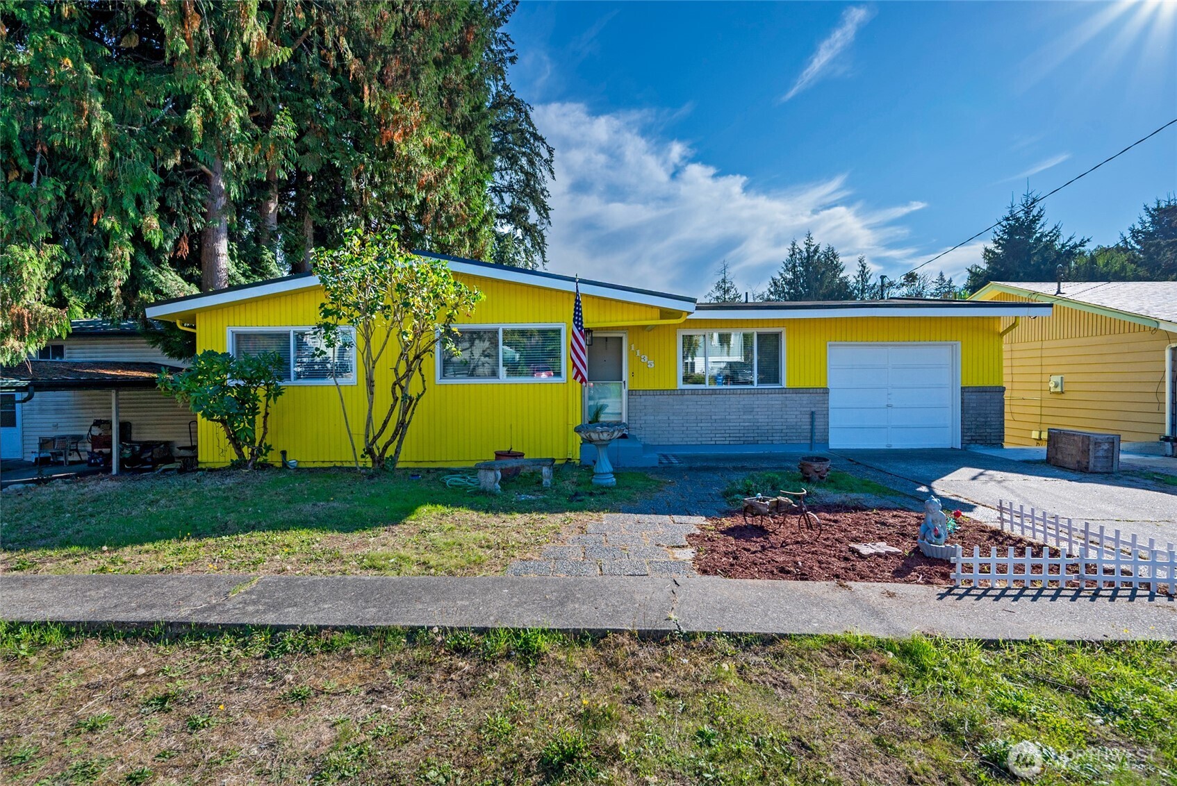 1135 S 204th Street Property Photo 1