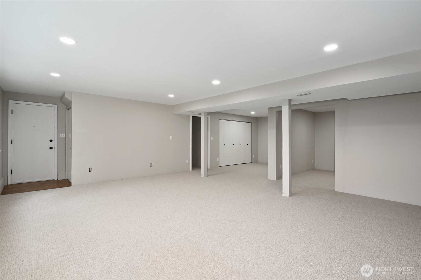 1135 S 204th Street Property Photo 24