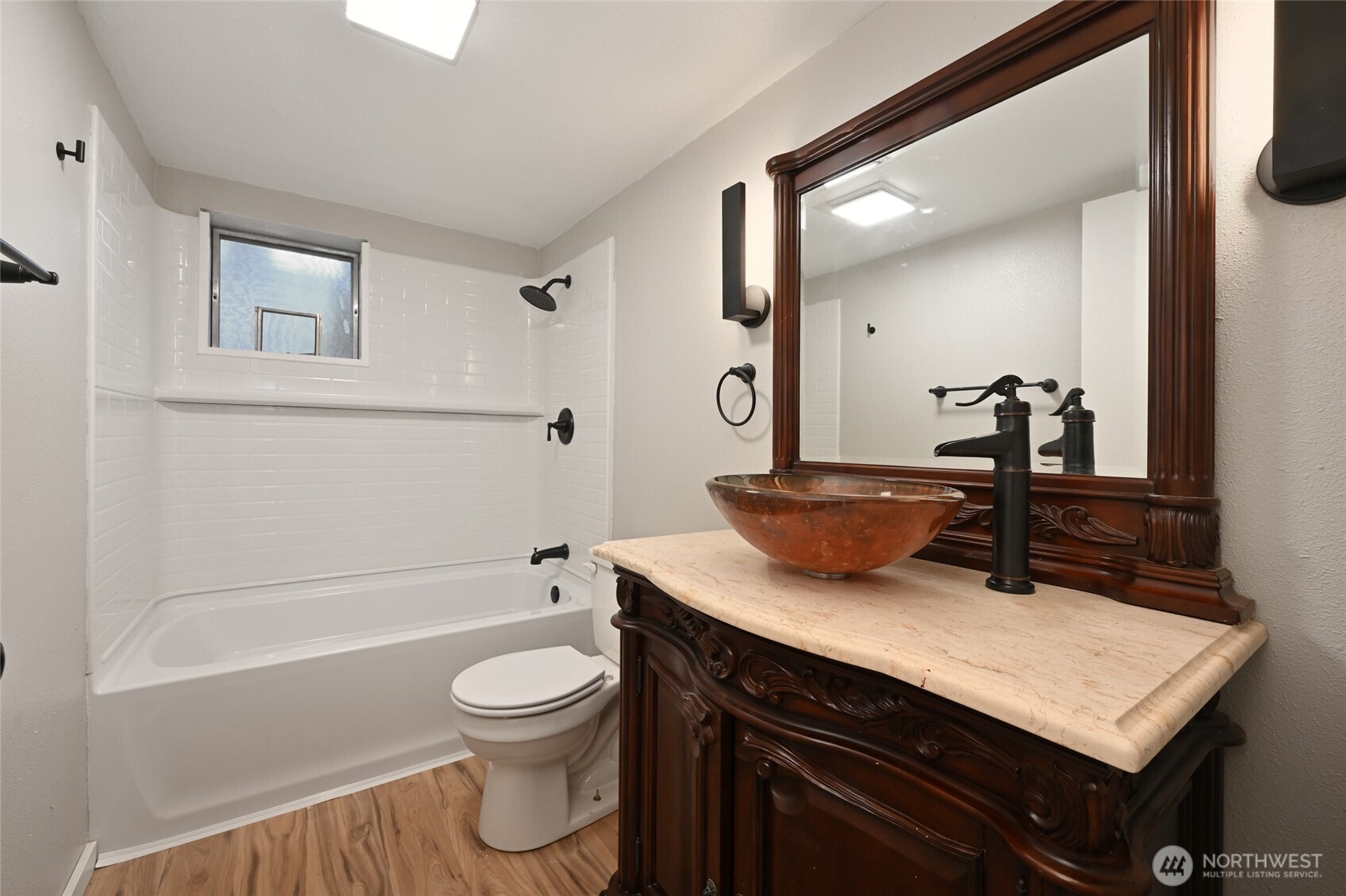 1135 S 204th Street Property Photo 28