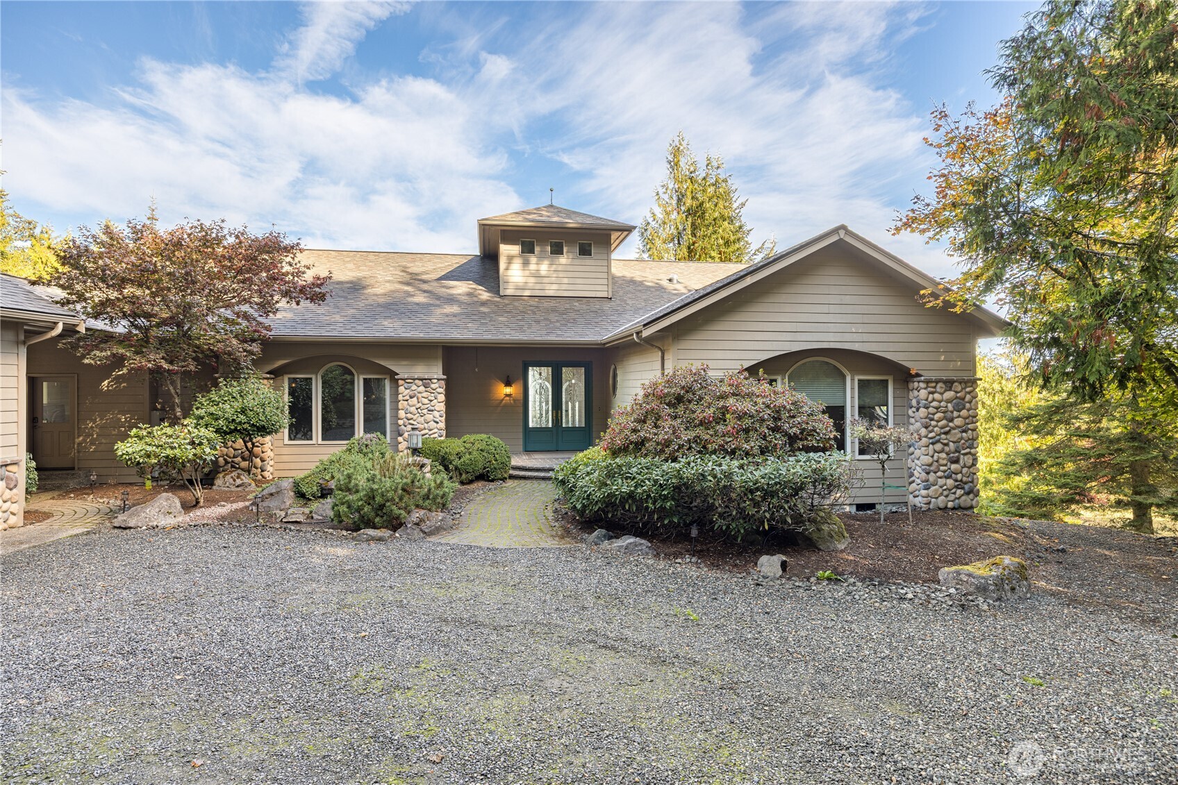 242 Forest Haven Drive Property Photo 4