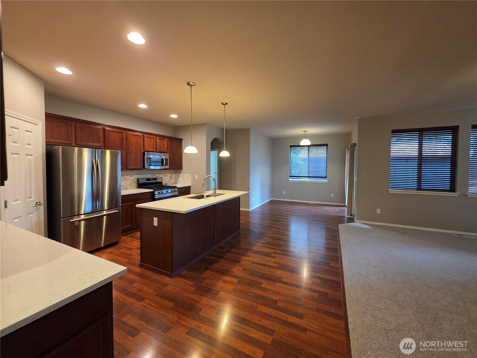 18305 102nd Street Ct Property Photo 5