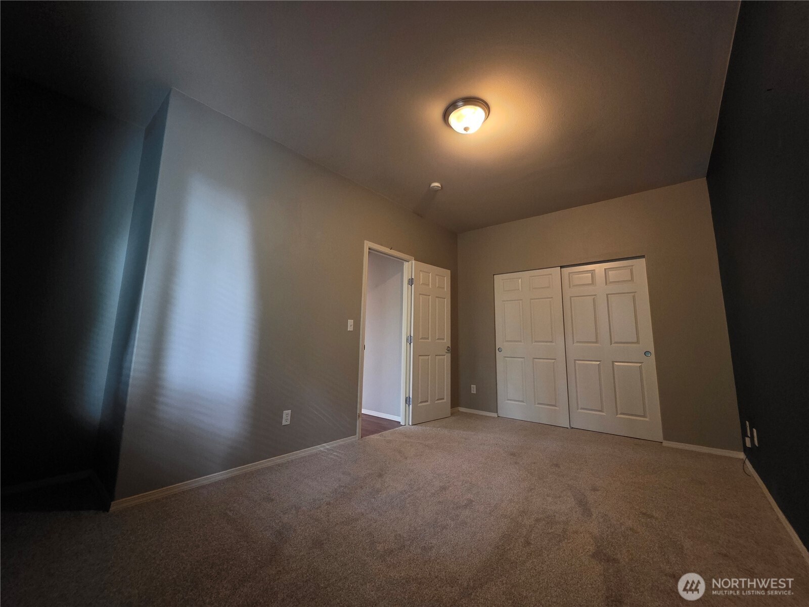 18305 102nd Street Ct Property Photo 8