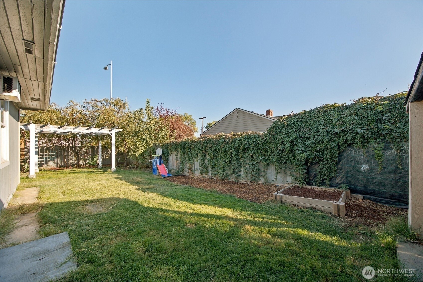 2101 W Kennewick Avenue Property Photo 16