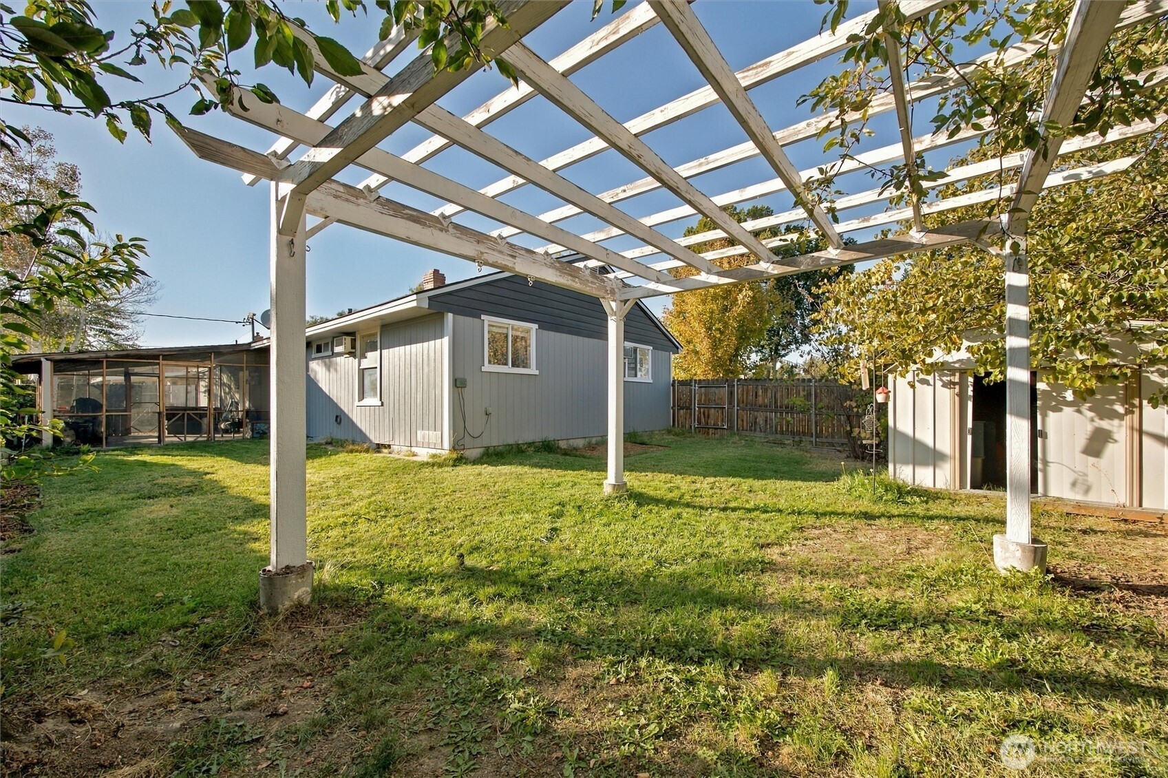 2101 W Kennewick Avenue Property Photo 17