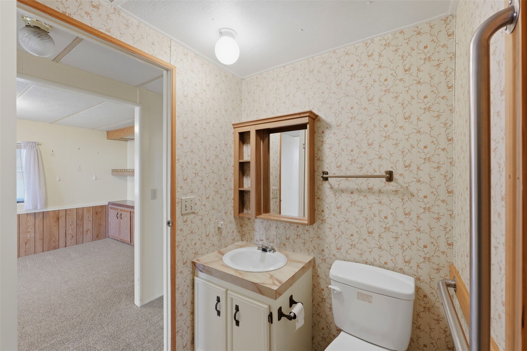 6875 Capricorn Lane 2 Property Photo 15