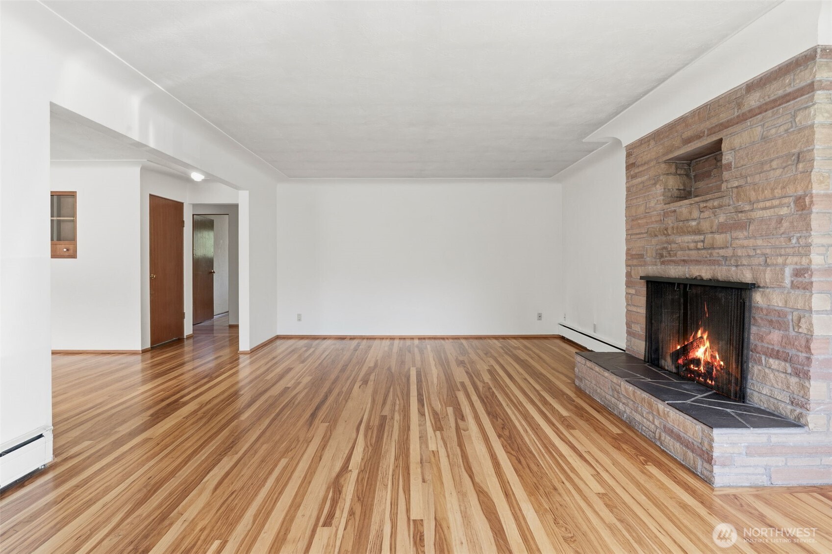 1321 Puget Street Property Photo 6