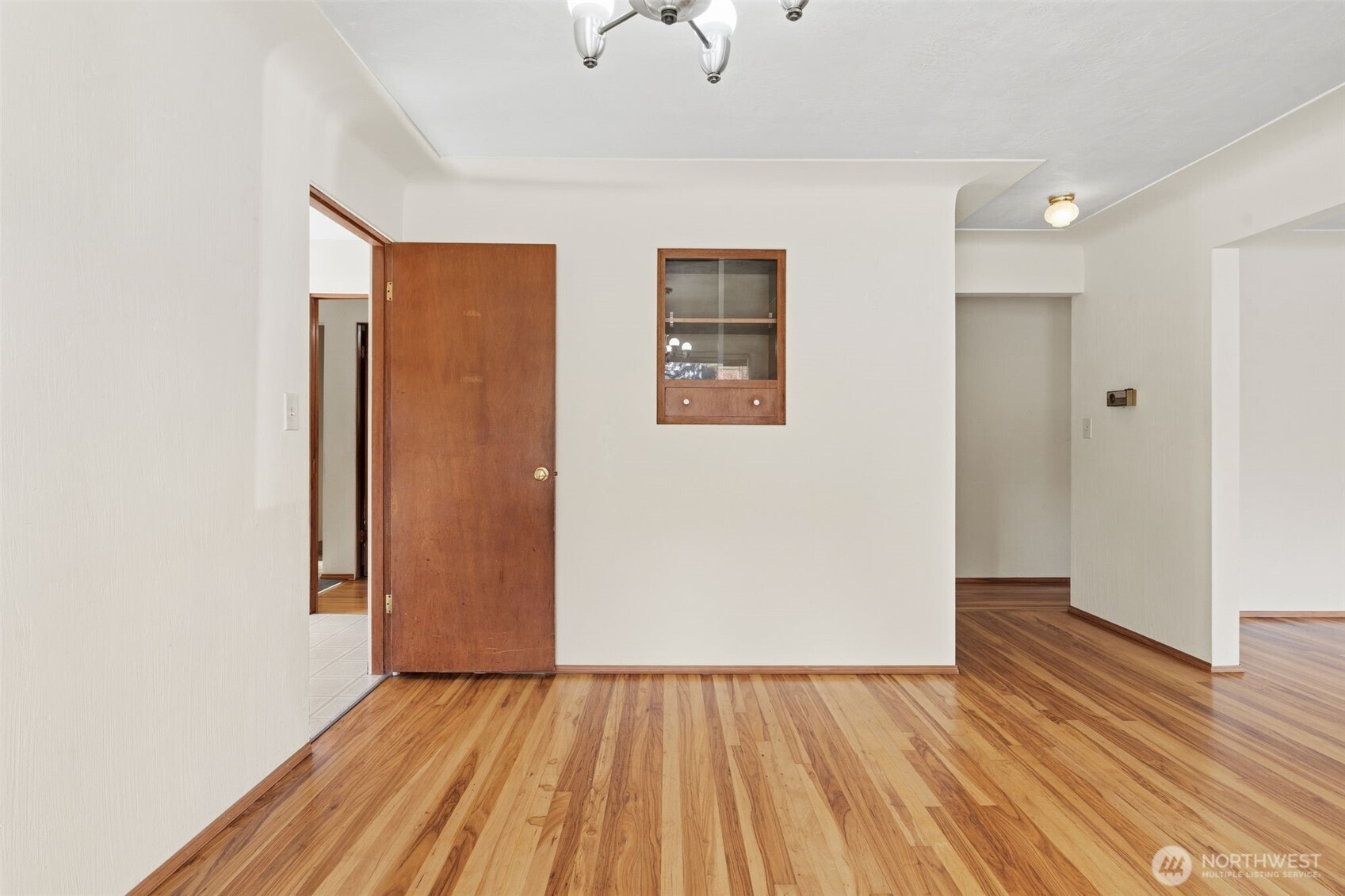 1321 Puget Street Property Photo 10