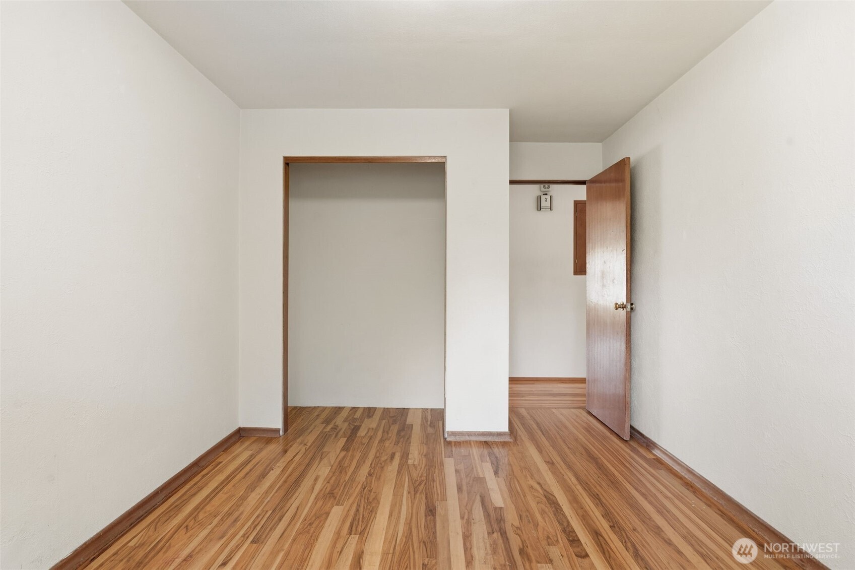 1321 Puget Street Property Photo 16