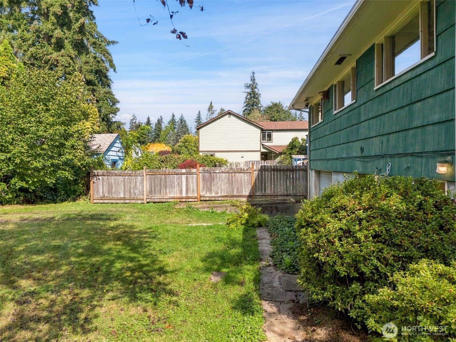 1321 Puget Street Property Photo 38