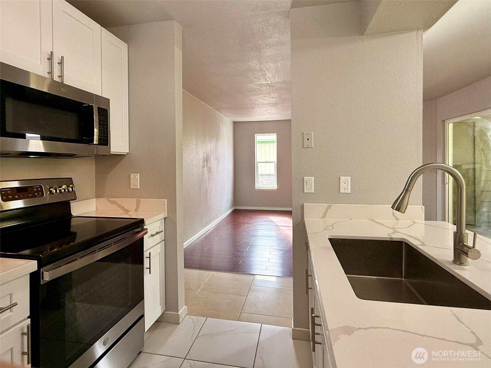 3233 Ne 12th Street 215 Property Photo 5