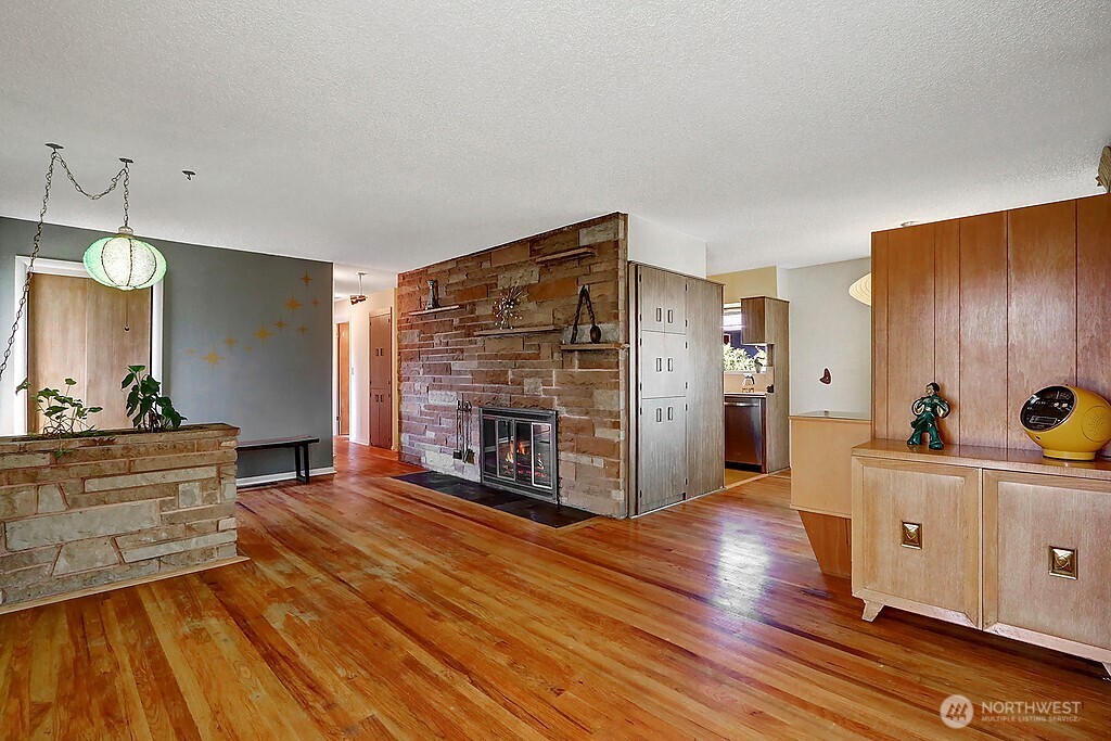 7767 Beacon Avenue Property Photo 2
