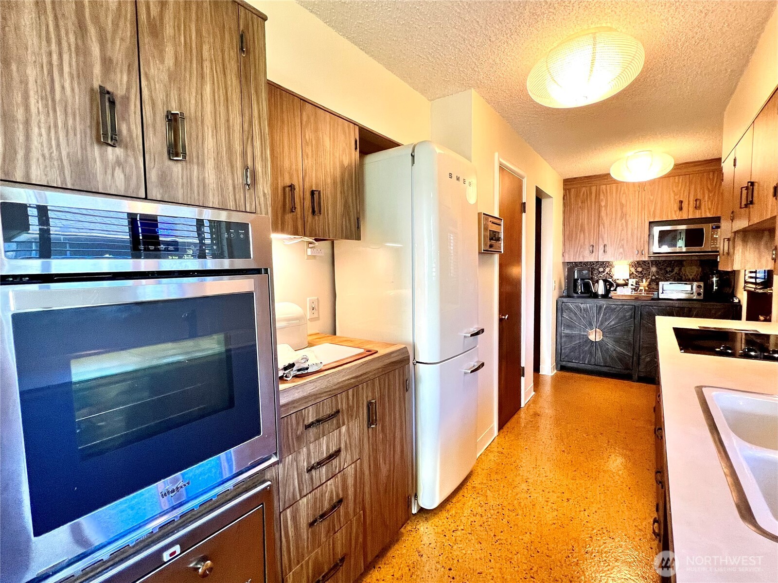 7767 Beacon Avenue Property Photo 13