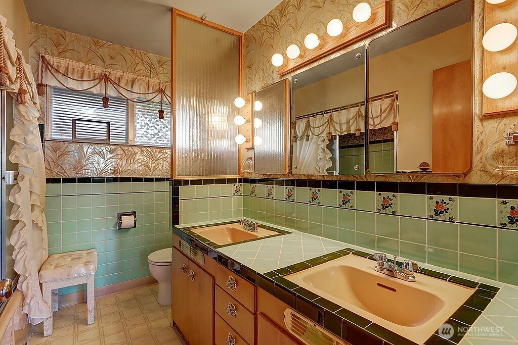 7767 Beacon Avenue Property Photo 16