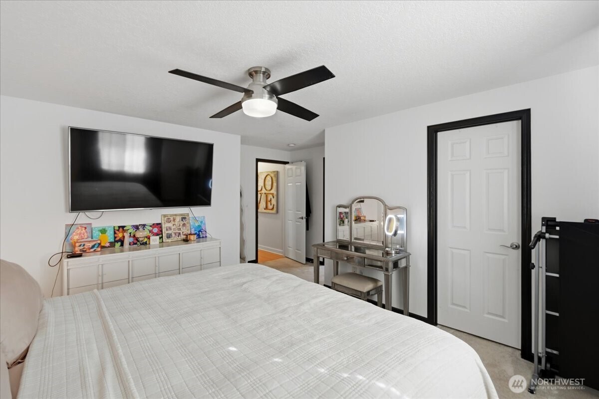 17103 Se 18th Street Property Photo 14