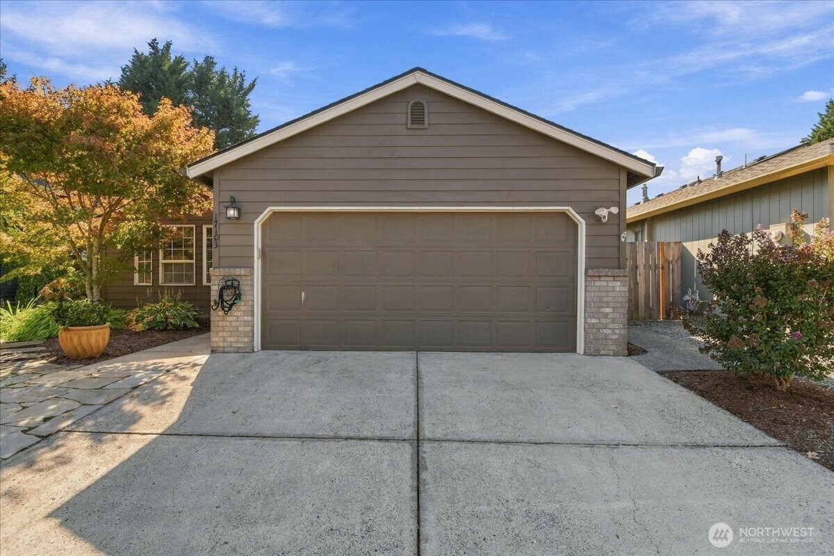 17103 Se 18th Street Property Photo 28