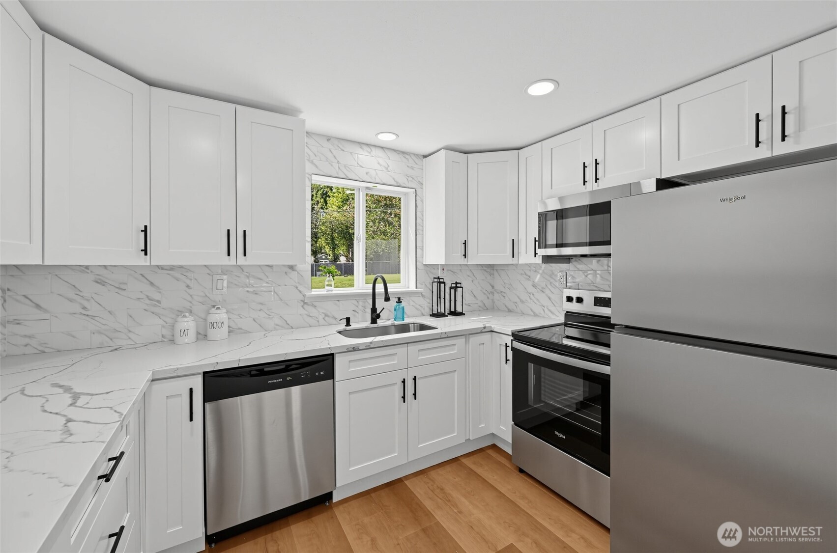 18806 Se 168th Street Property Photo 8