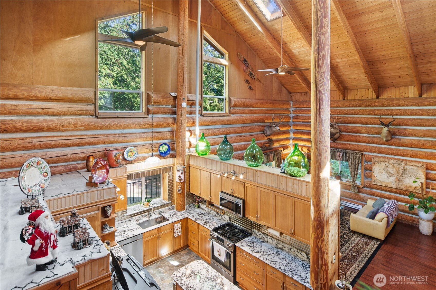 200 E Sea Vista Lane Property Photo 9