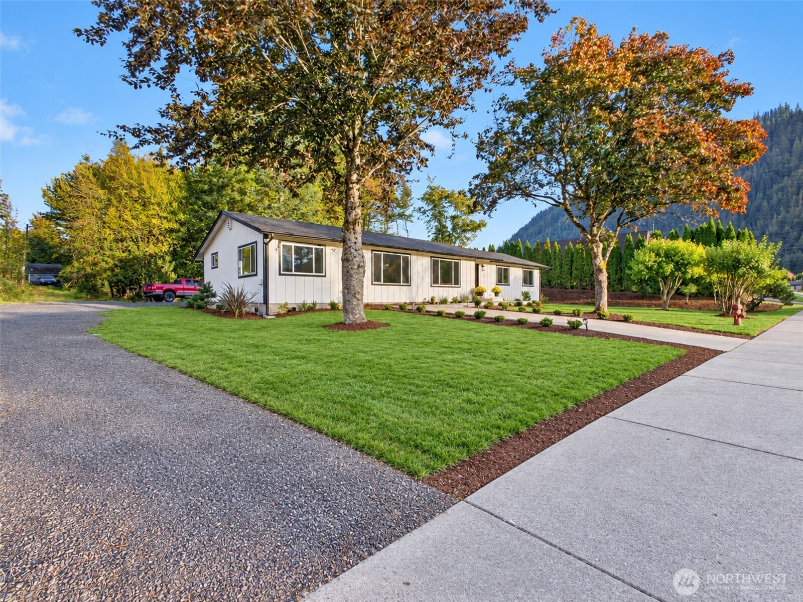201 7th Street Property Photo 2