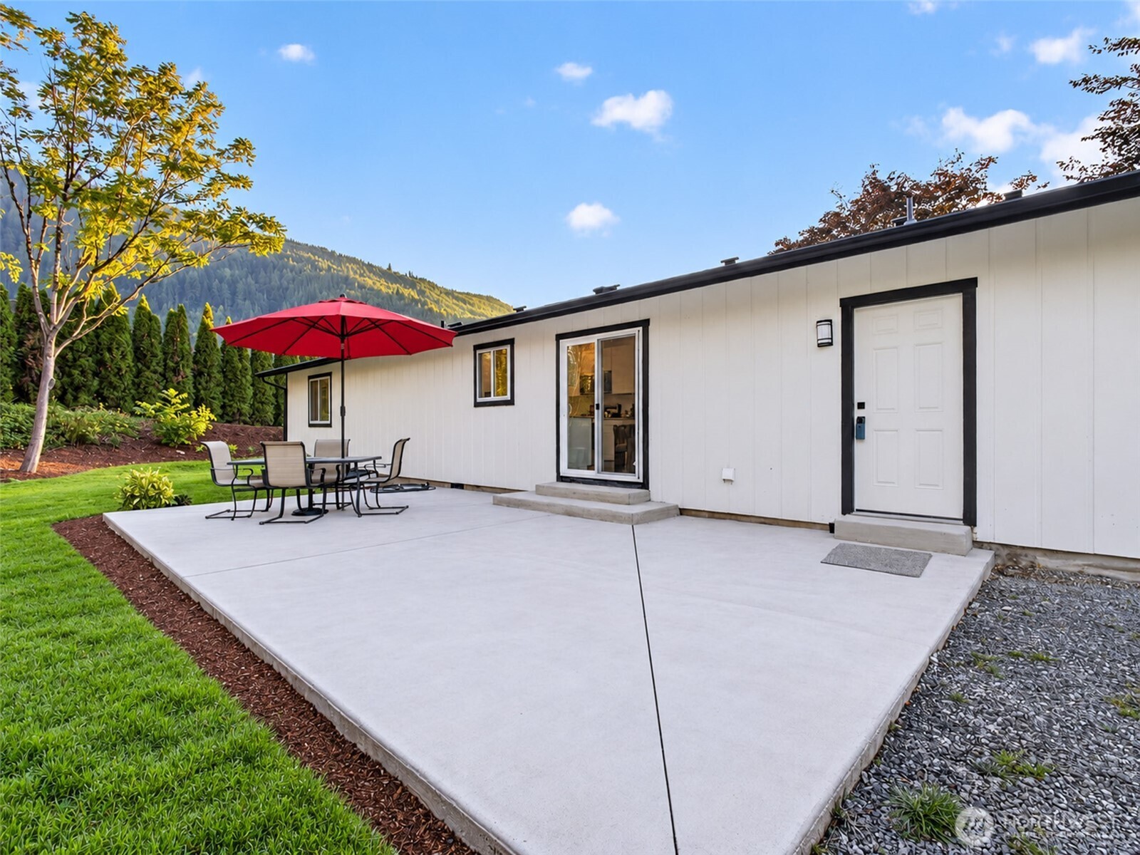 201 7th Street Property Photo 32