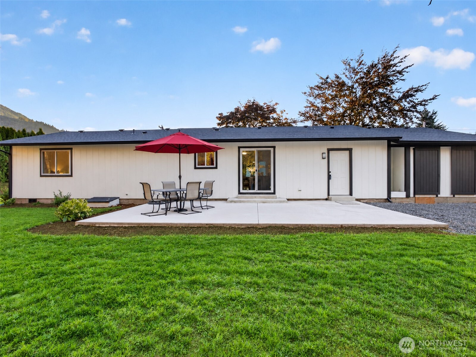 201 7th Street Property Photo 33