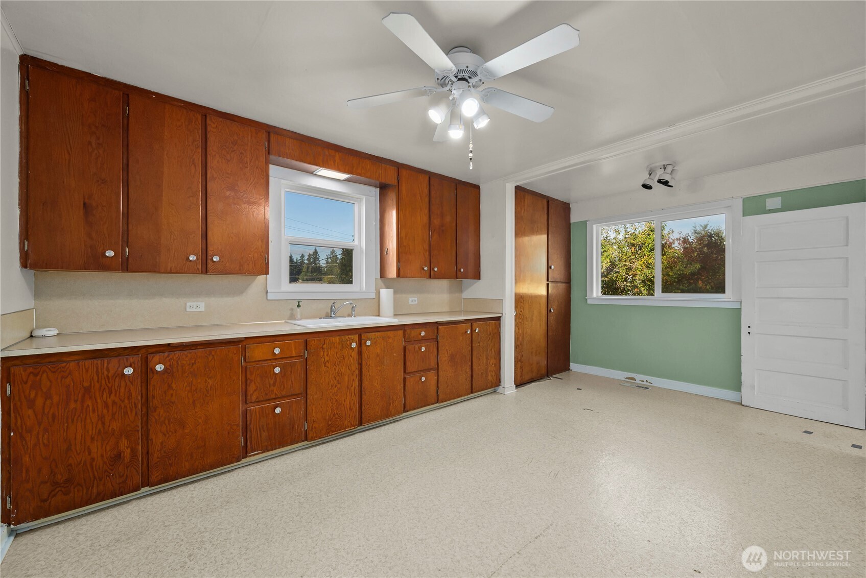 545 Eatonville Highway Property Photo 16